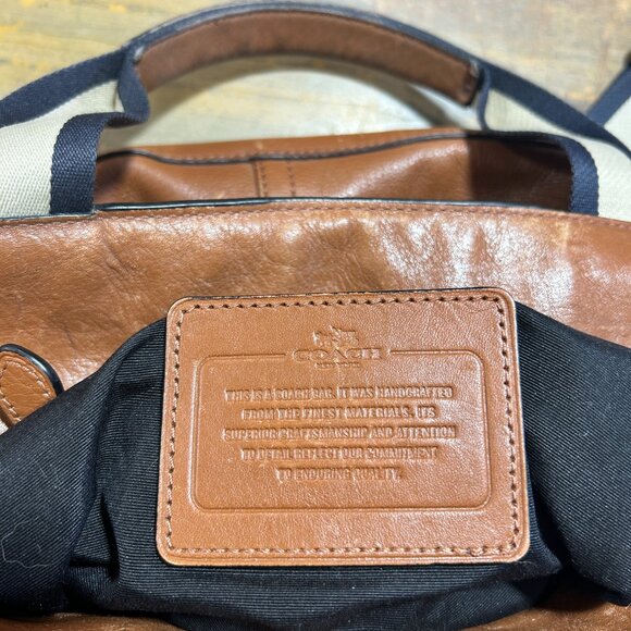 COACH tan leather - Picture 4 of 8
